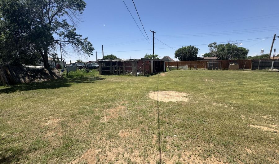 115 Duggan Ave, Anton, TX 79313 - 2 Beds, 1 Bath