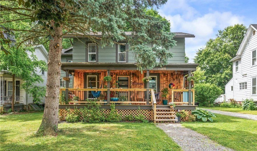 258 E State St, Albion, NY 14411 - 6 Beds, 2 Bath