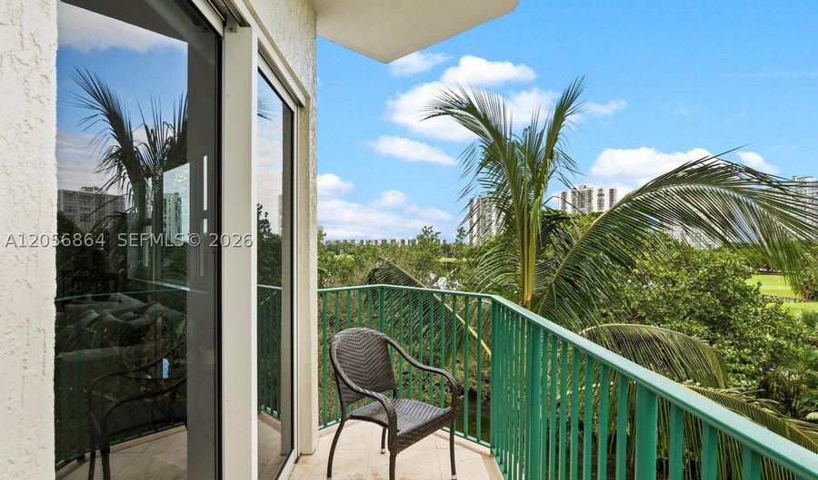 20000 E Country Club Dr 416, Aventura, FL 33180 - 3 Beds, 3 Bath