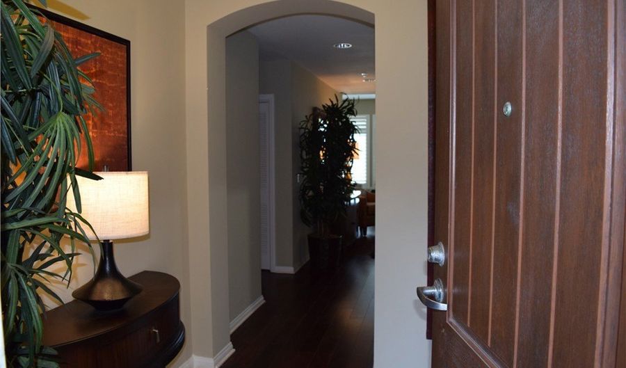 301 Mission Ave 409, Oceanside, CA 92054 - 2 Beds, 3 Bath