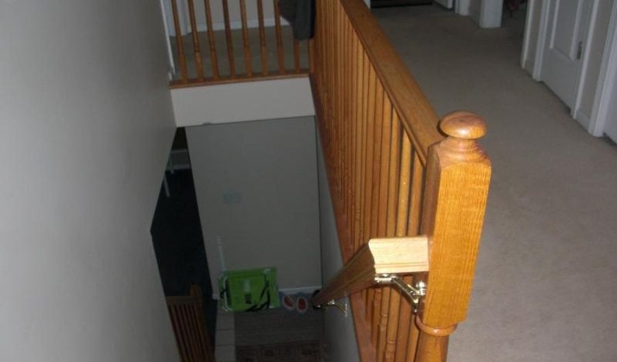 90 Monmouth Ave, Middletown, NJ 07748 - 3 Beds, 3 Bath