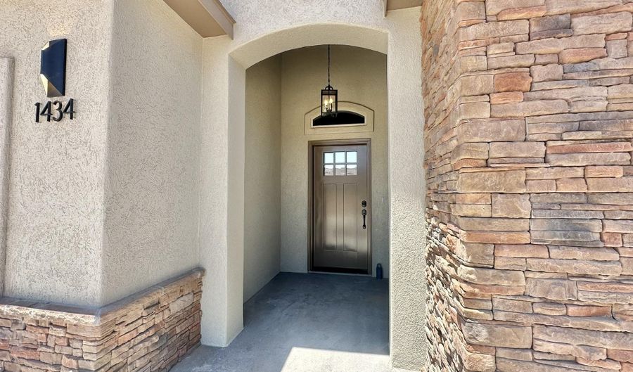 1434 Salida Del Sol, Alamogordo, NM 88310 - 3 Beds, 2 Bath