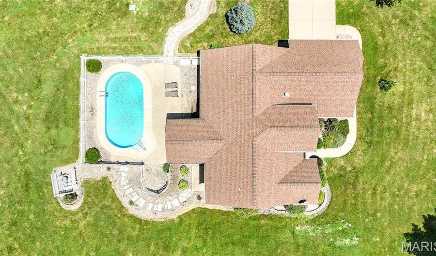 101 Serenity Dr, Alton, IL 62002 - 3 Beds, 3 Bath