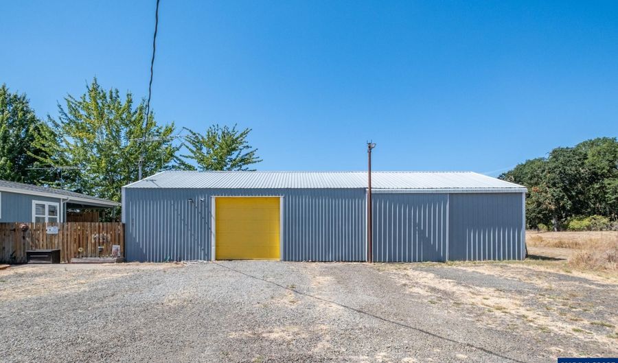 3161 NE Millersburg Dr, Albany, OR 97321 - 3 Beds, 2 Bath
