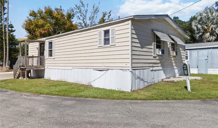 2811 BACKIEL Dr, Orlando, FL 32804 - 2 Beds, 2 Bath