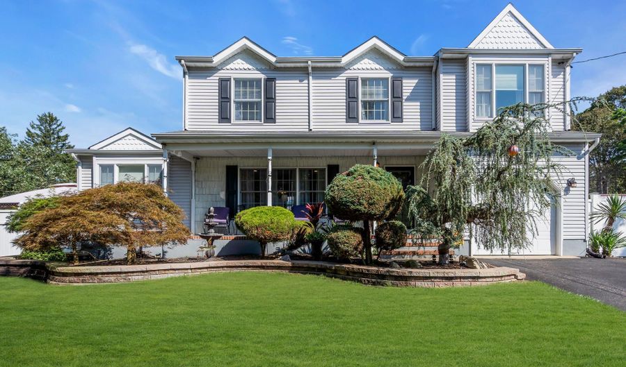 220 Edward Ave, Bayville, NJ 08721 - 4 Beds, 3 Bath