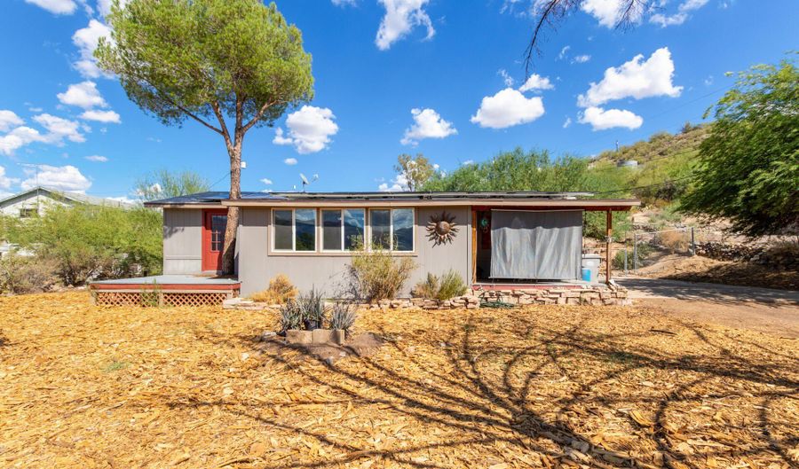 33541 S MOUNTAIN VIEW Rd, Black Canyon City, AZ 85324 - 2 Beds, 2 Bath