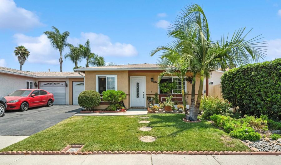 253 Holiday Way, Oceanside, CA 92057 - 2 Beds, 1 Bath