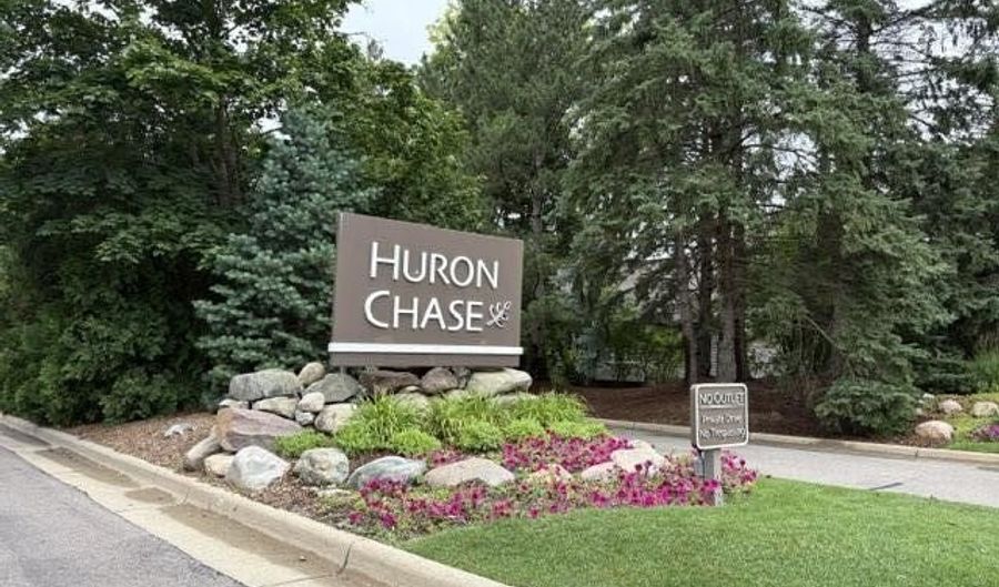 1964 Boulder Dr, Ann Arbor, MI 48104 - 2 Beds, 3 Bath