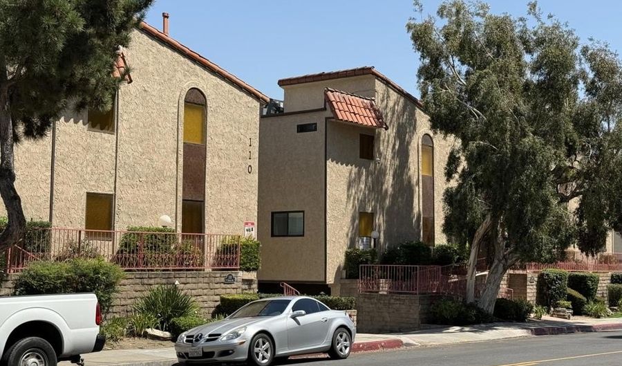 108 N Chapel Avenue 5, Alhambra, CA 91801 - 3 Beds, 3 Bath