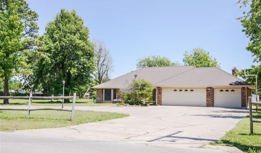 5624 N Mueller Ave, Bethany, OK 73008 - 4 Beds, 3 Bath