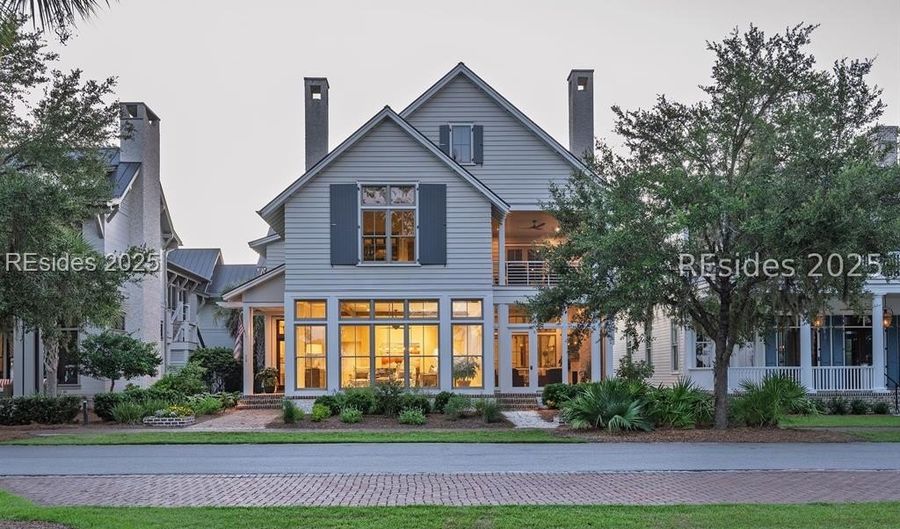 454 Corley St, Bluffton, SC 29910 - 4 Beds, 5 Bath