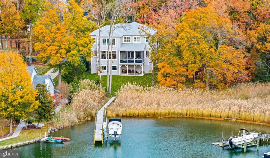 90 E LAKE Dr, Annapolis, MD 21403 - 5 Beds, 6 Bath