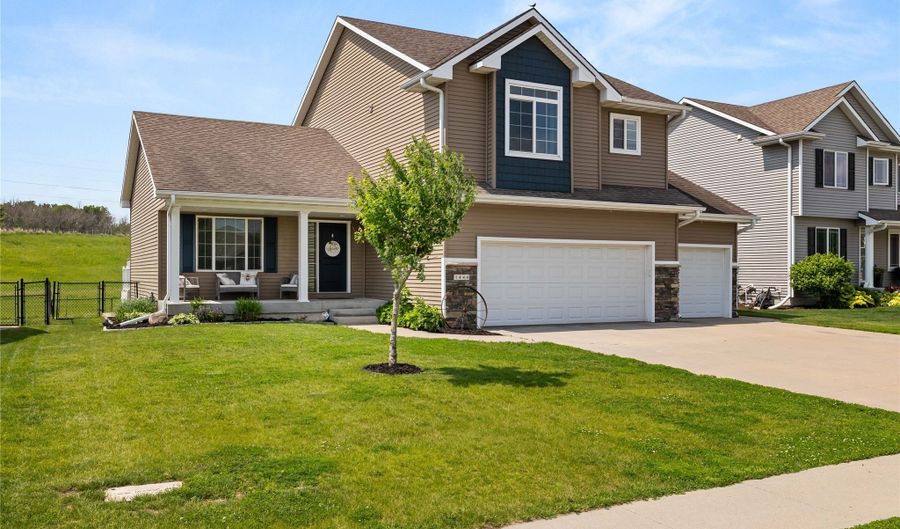 1444 Marina Cove Dr, Polk City, IA 50226 - 5 Beds, 4 Bath