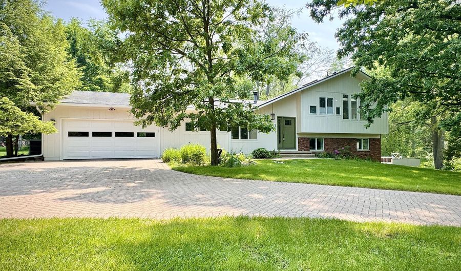 2277 W Huron River Dr, Ann Arbor, MI 48103 - 3 Beds, 2 Bath