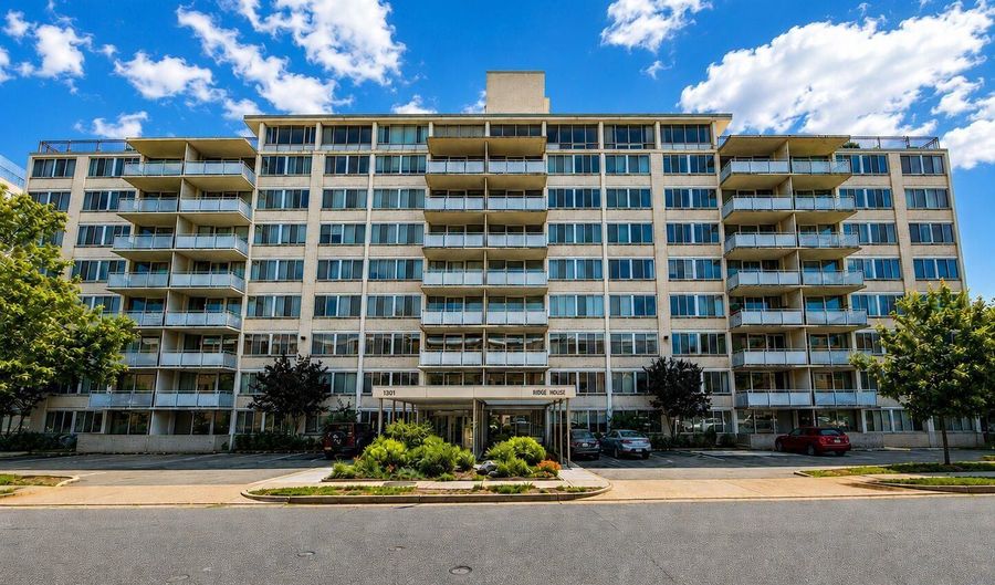 1301 S ARLINGTON RIDGE Rd S 508, Arlington, VA 22202 - 2 Beds, 1 Bath