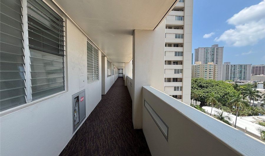 1212 Punahou St 1005, Honolulu, HI 96826 - 2 Beds, 2 Bath