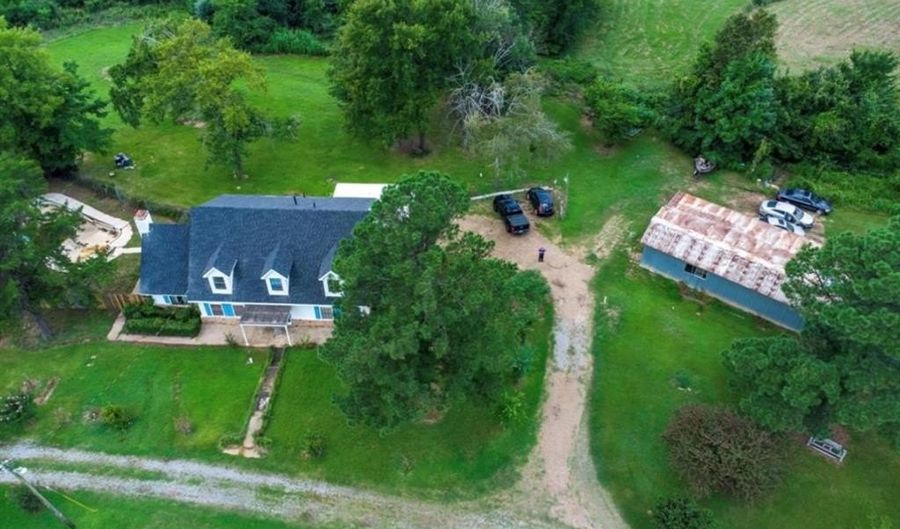 816 Highway 1, Oil City, LA 71061 - 4 Beds, 3 Bath