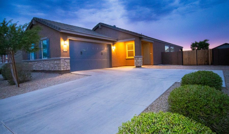 243 S SAN GREGORIO Ln, Casa Grande, AZ 85194 - 4 Beds, 2 Bath