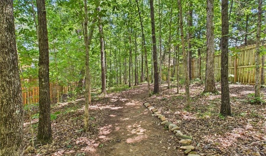 260 Felton Cir, Athens, GA 30605 - 4 Beds, 4 Bath