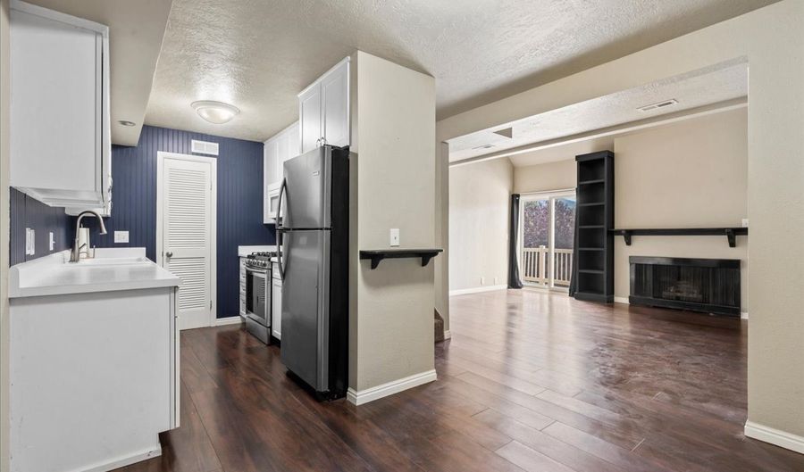 88 W 50 S C9, Centerville, UT 84014 - 3 Beds, 2 Bath