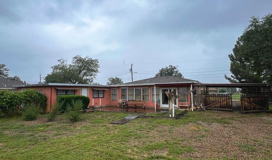 510 E Ave A, Alpine, TX 79830 - 3 Beds, 2 Bath