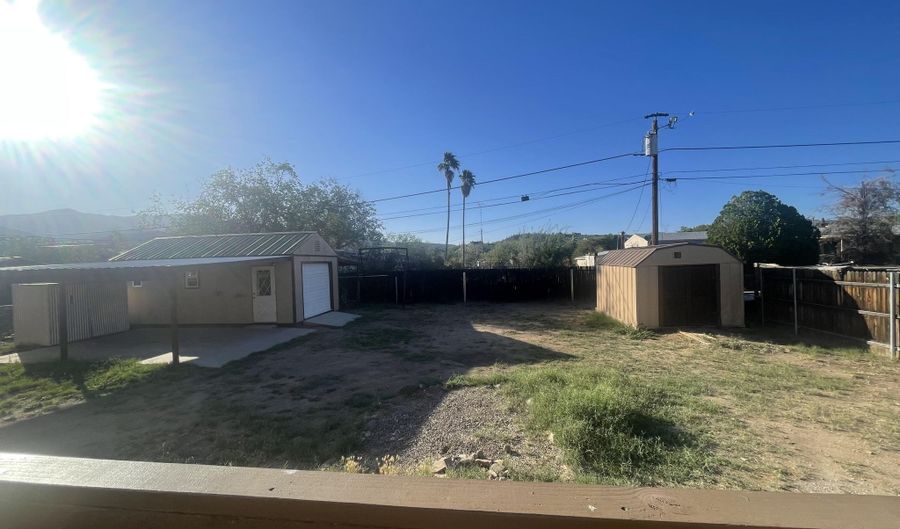 19260 E ABBOTT St, Black Canyon City, AZ 85324 - 3 Beds, 2 Bath