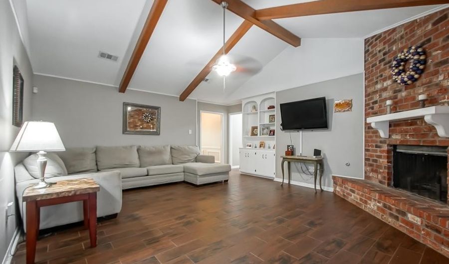 15445 Guymon Ave, Baton Rouge, LA 70817 - 4 Beds, 2 Bath