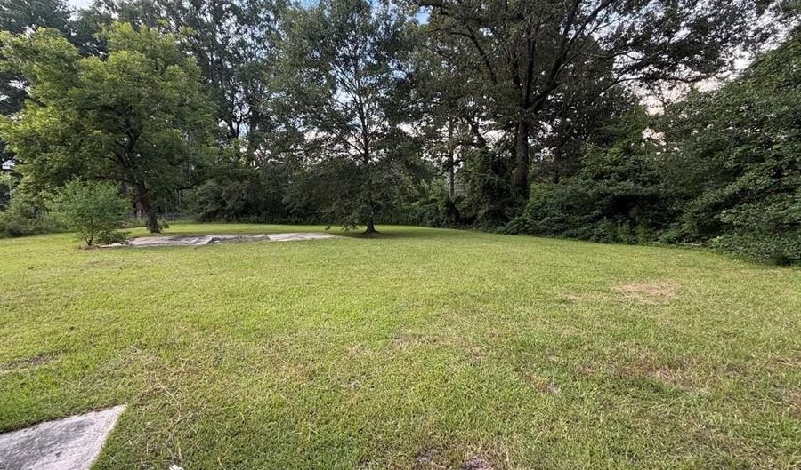 210 W 14th St, Almyra, AR 72003 - 2 Beds, 1 Bath