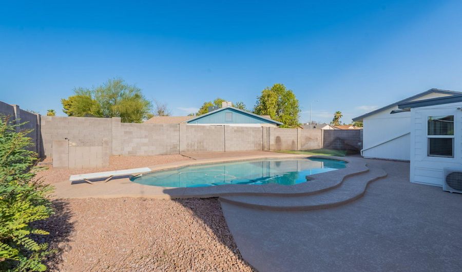 1506 W EL MONTE Pl, Chandler, AZ 85224 - 3 Beds, 2 Bath