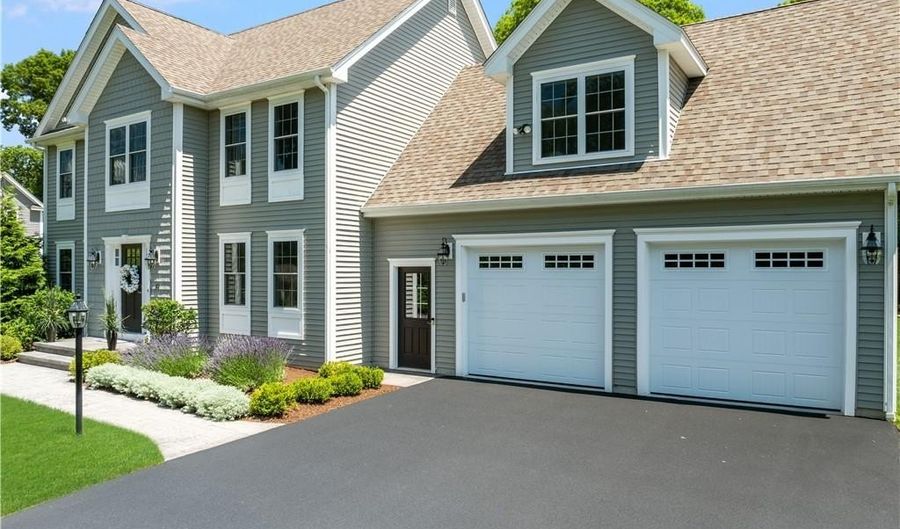 42 E Lantern Rd, Lincoln, RI 02865 - 4 Beds, 3 Bath