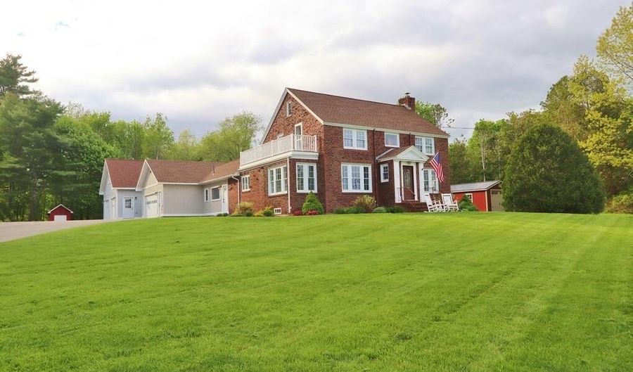 235 Webster Ave, Bangor, ME 04401 - 4 Beds, 3 Bath
