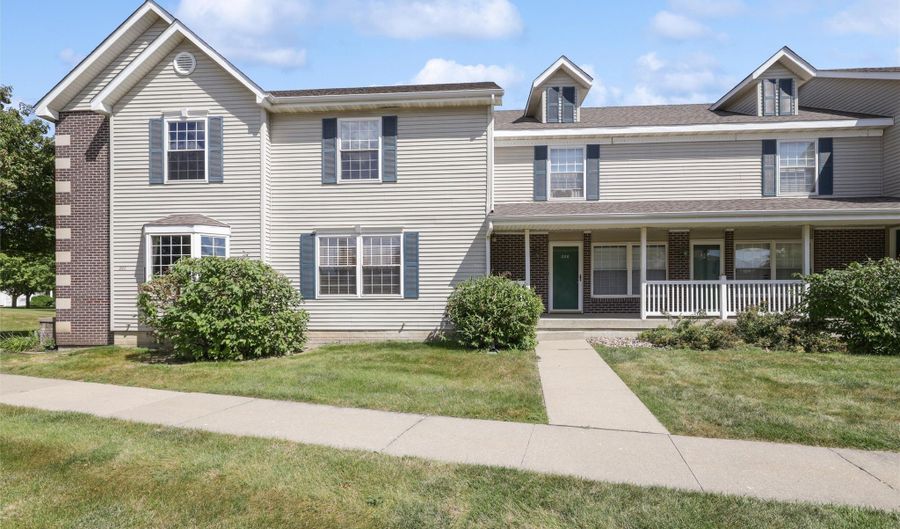 288 NW Georgetown Blvd, Ankeny, IA 50023 - 2 Beds, 2 Bath