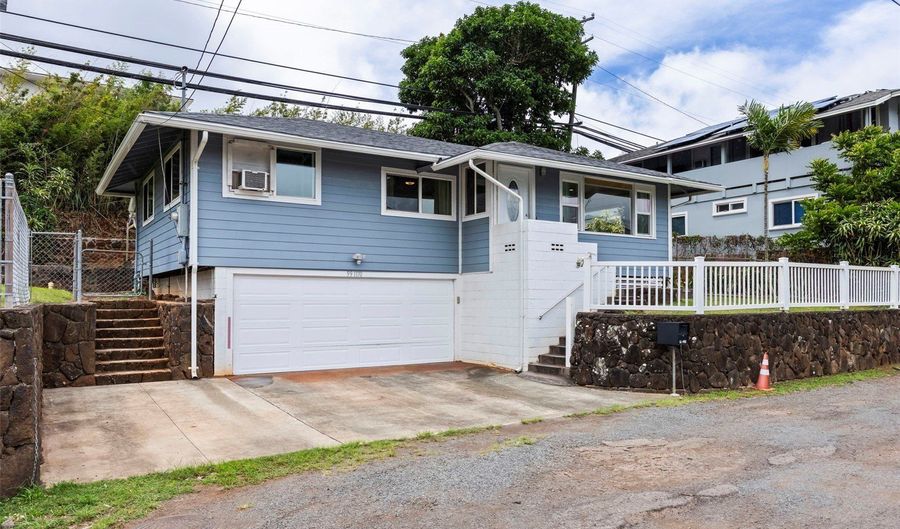 99-1170 Halawa Hts Rd, Aiea, HI 96701 - 3 Beds, 2 Bath