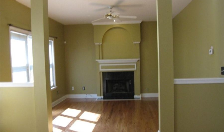 5465 DERBY CHASE Ct, Alpharetta, GA 30005 - 4 Beds, 4 Bath