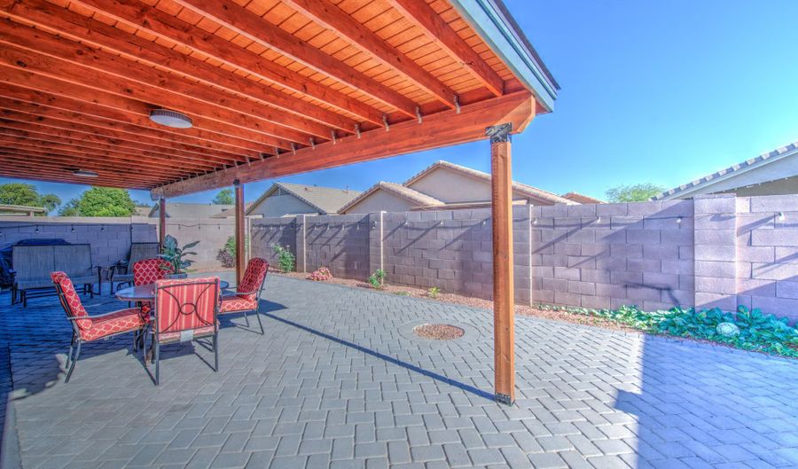 10771 W ELM Ln, Avondale, AZ 85323 - 3 Beds, 2 Bath