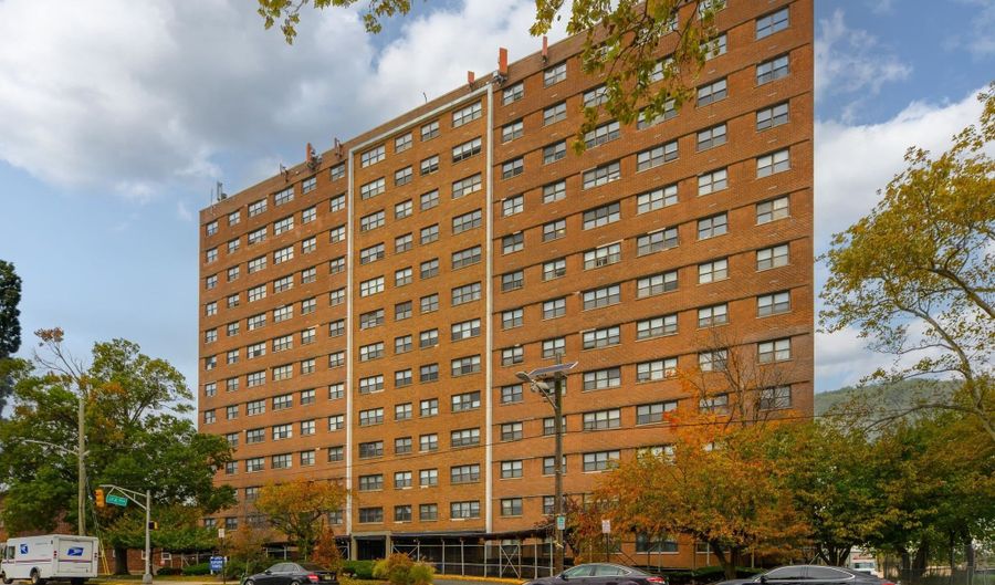 1225 KENNEDY Blvd 9G, Bayonne, NJ 07002 - 1 Beds, 1 Bath