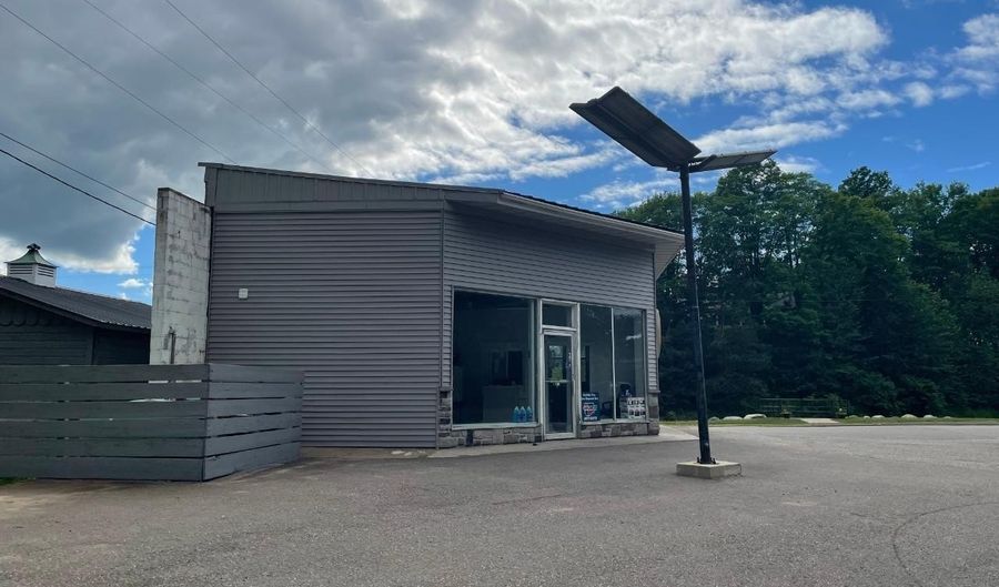 311 HWY 8, Armstrong Creek, WI 54103 - 0 Beds, 0 Bath