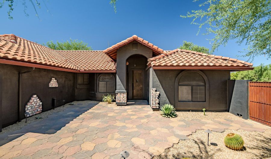 28238 N 67TH St, Cave Creek, AZ 85331 - 3 Beds, 2 Bath