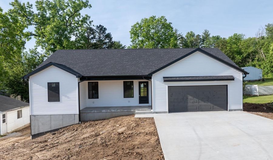 1724 28th St, Bedford, IN 47421 - 3 Beds, 2 Bath