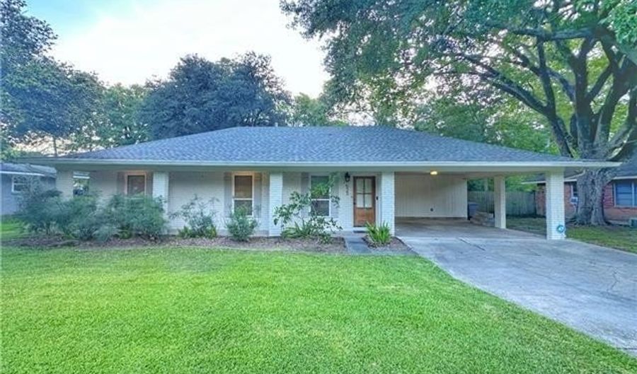 523 MAXINE Dr, Baton Rouge, LA 70808 - 3 Beds, 2 Bath