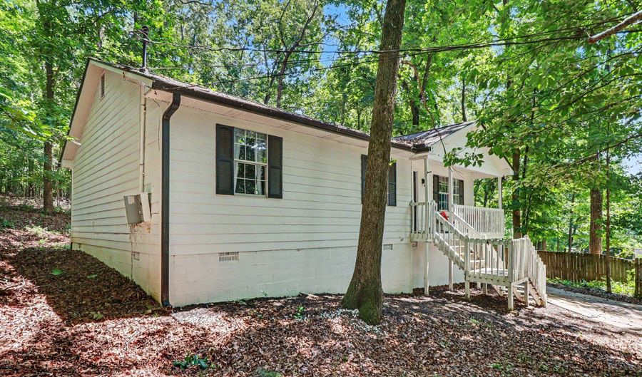 744 Johnson Rd SE, Adairsville, GA 30103 - 3 Beds, 2 Bath