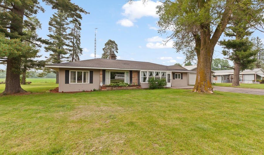 5244 Sand Creek Hwy, Adrian, MI 49221 - 3 Beds, 2 Bath
