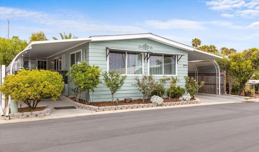7008 San Bartolo St 27, Carlsbad, CA 92011 - 2 Beds, 2 Bath