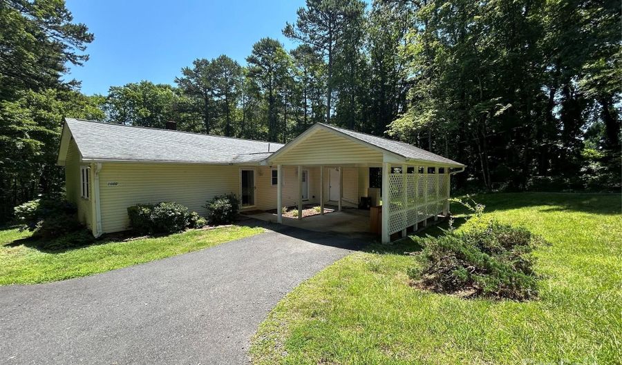 1010 MacArthur Rd, Albemarle, NC 28001 - 3 Beds, 2 Bath