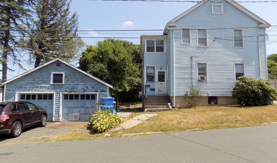23 Evergreen St, Bristol, CT 06010 - 4 Beds, 2 Bath