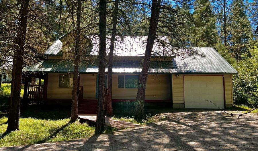 351 Estate Dr, Cascade, ID 83611 - 3 Beds, 2 Bath