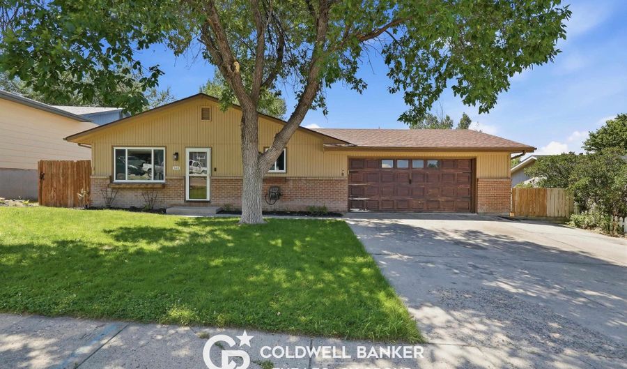 368 Indian Paintbrush St, Casper, WY 82604 - 4 Beds, 3 Bath
