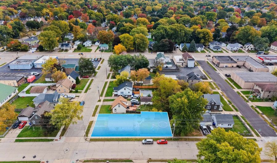 733 W GRANT St, Appleton, WI 54914 - 2 Beds, 1 Bath