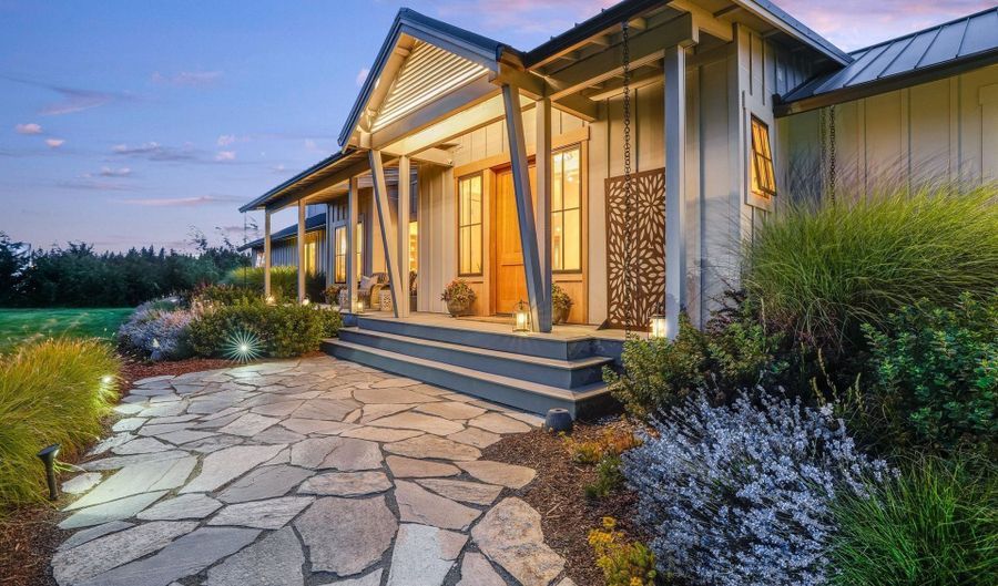 16985 S Spangler Rd, Beavercreek, OR 97004 - 3 Beds, 3 Bath